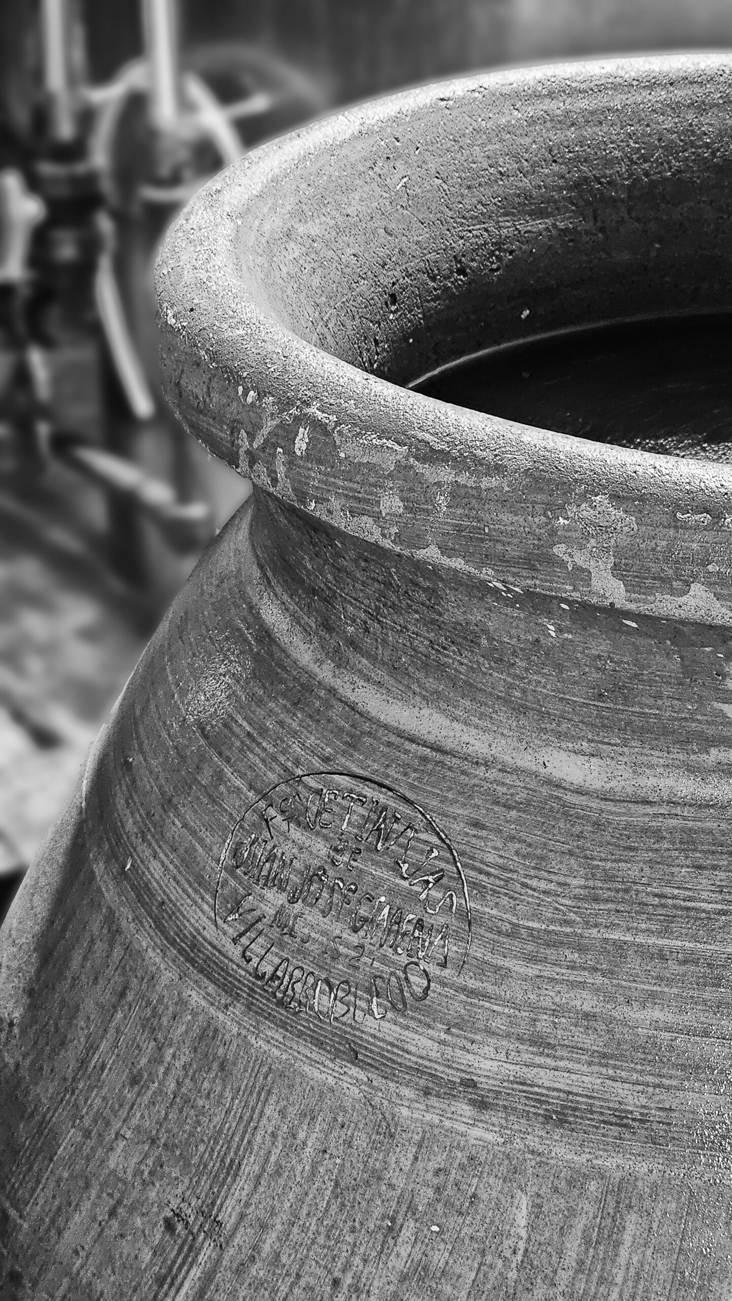 Tinaja de barro de Villarrobledo, vinos artesanales ecológicos